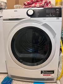 Asciugatrice AEG 7000 9 kg pompa di calore