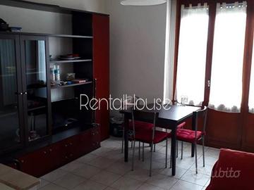 Camera matrimoniale vicino metro gialla e stazione