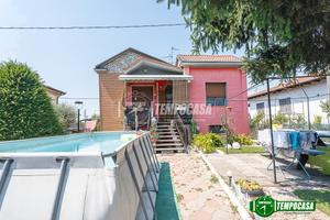 Villa a Castel San Giovanni Via Borgonovo 3 locali