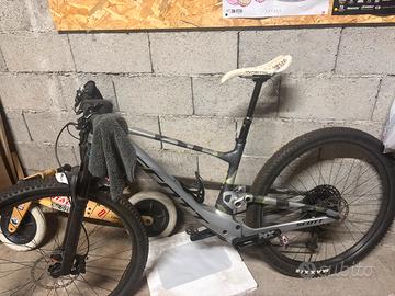 Scott Spark Comp 2025 Taglia M - solo 300km