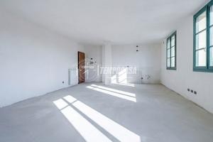 Bilocale libero subito a Cairate!