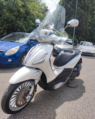 Piaggio Beverly 300 i.e.