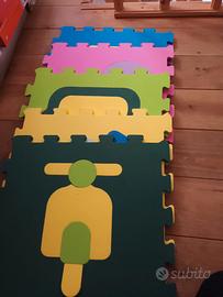 Gioco tappeto puzzle per bambini 