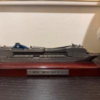 Modellino ufficiale nave MSC Magnifica