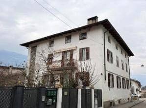 Immobile in asta di 161 m² con 4 locali a Rovereto