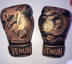 Guantoni da boxe venum dragon’s oro