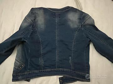 Abbigliamento jeans