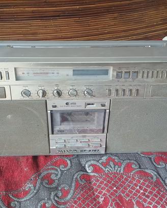 radio della sharp