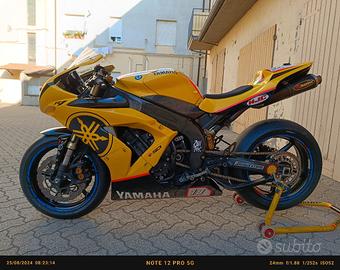 Pezzi di ricambio Yamaha R1 2005