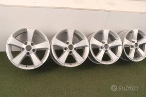 Cerchi in lega Volkswagen Tiguan Passat Golf 16