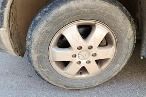 Cerchi Lega + Gomme Mercedes Sprinter 235/65 R16C 