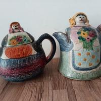 Teiera e lattiera ornamentali. Dipinte a mano