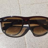 Occhiale da sole Ray-Ban.