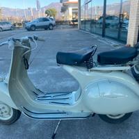 Vespa faro basso 1957