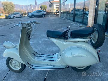 Vespa faro basso 1957