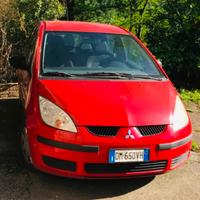 Auto mitsubishi colt
