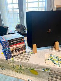 PlayStation 4 Pro 1Tb con giochi