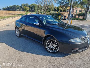 Alfa gt Black line1900jtd. Anno 2007. 158mKm