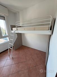 letto sopraelevato