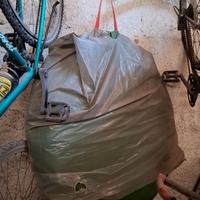 Tenda da campeggio modello igloo