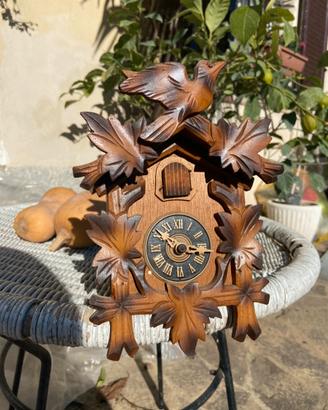 Orologio a cucù da riparare