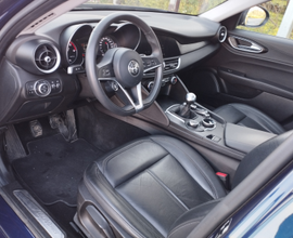 Alfa Romeo Giulia 2.2 TD manuale pelle
