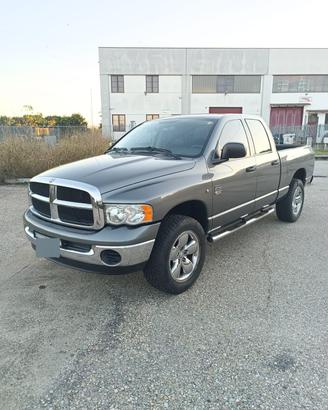 DODGE RAM QUAD CAB