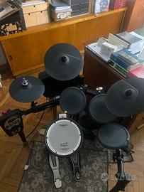 Batteria elettronica con amplificatore