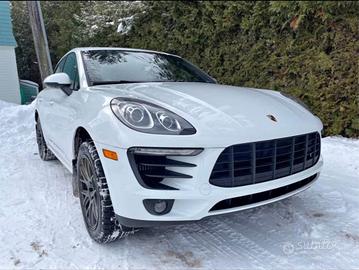 Porsche Macan S
