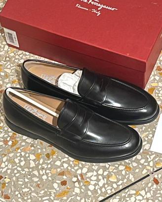 Mocassini uomo Ferragamo Funes 44 nero nuovi