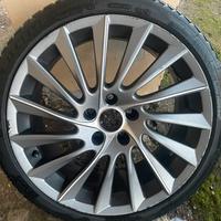 Cerchi alfa romeo giulietta 18 con gomme