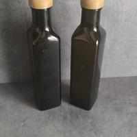 Latta di olio di oliva in metallo