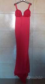 Abito rosso sirena elegante