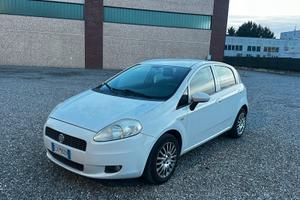 Fiat grande punto 1.3mtj adatta neopatentati
