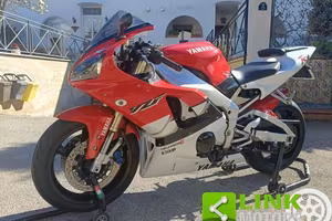 YAMAHA YZF R1 150CV