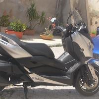 YAMAHA X MAX 400