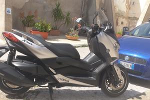 YAMAHA X MAX 400