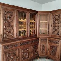 Mobile angolare in noce