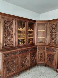 Mobile angolare in noce