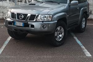 Nissan Patrol gr y61 