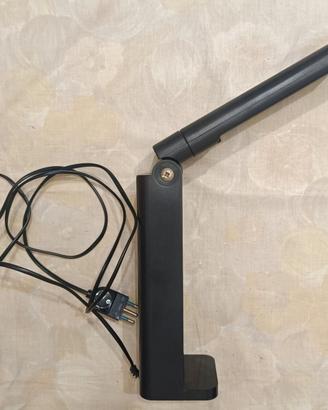 Lampada da tavolo richiudibile