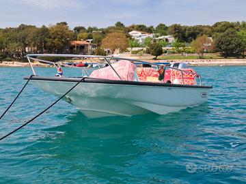 Barca Boston Whaler 130 Sport