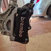 Pinza brembo m4