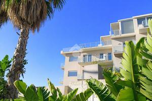 3 LOCALI A GRAVINA DI CATANIA