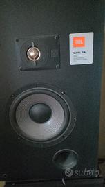 coppia diffusore JBL per stereo 