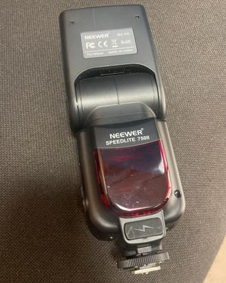 Flash esterno neewer 750II nikon