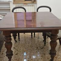 Tavolo in piuma di mogano stile 800 inglese