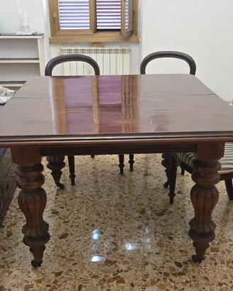 Tavolo in piuma di mogano stile 800 inglese