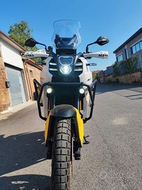 Moto QJ SVT 650 x