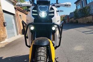 Moto QJ SVT 650 x
